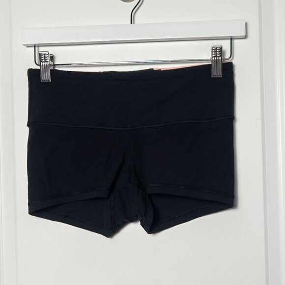 Lululemon Boogie Short 2"" - 4 Black / Quilt Spring13 - Picture 4 of 10